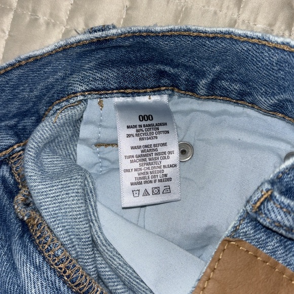 Aeropostale Women’s Size 000 Vintage High-Rise Ripped Denim Shorts - Picture 4 of 4